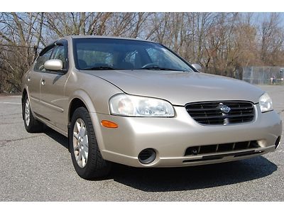 No reserve, auto, 6 cylinder, low miles, clean carfax and title
