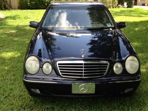 2001 dark blue e320 mercedes-benz, fully loaded, everything works, look!!!!