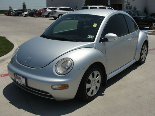 2004 volkswagen beetle gl hatchback 2-door 2.0l bug