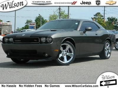 R/t manual 5.7l dodge challenger leather loaded fast low miles sports car
