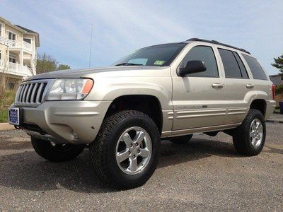 Limited mint lifted jeep grand cherokee loaded carfax finance