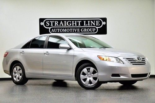 2009 toyota camry se silver cloth we finance