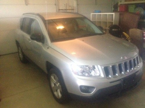 2012 jeep compass 4x4 ~ only 62 miles!!