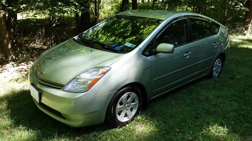 2006 prius with option package #7 - excellent condition - mature adult driven