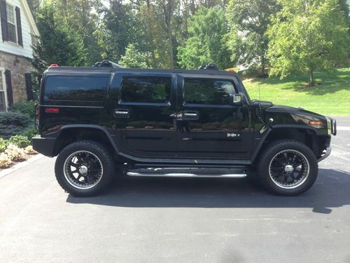 2009 hummer h2 suv black/black excellent condition inside out clean carfax