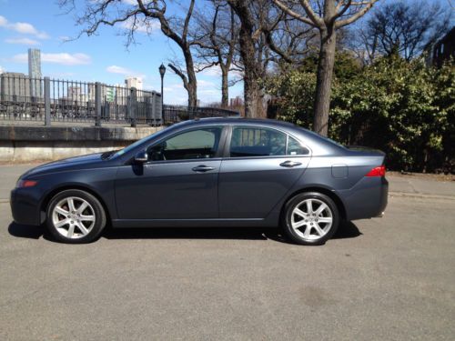 2004 acura tsx sedan - excellent condition - well maint - manual transmission