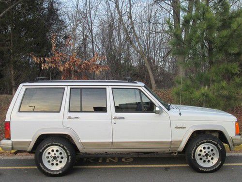 1995 jeep country cherokee 4x4, leather, clean,carfx certified, loaded