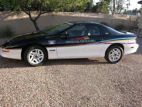 1993 chevy camaro z28 indy 500 pace car number 284 of 684