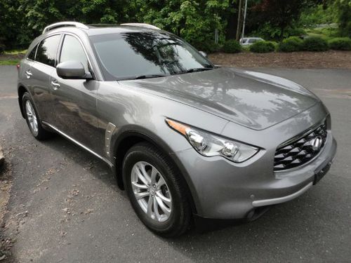 2009 infiniti fx35  with 360 degreees navi and rear camera