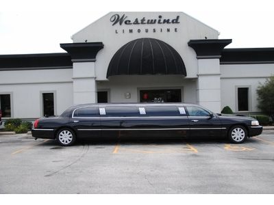 Limo, limousine, lincoln, town car, 2006, black, excellent condition, stretch