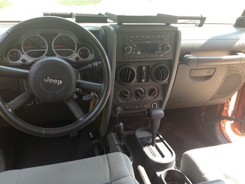 2010 jeep wrangler unlimited sport sport utility 4-door 3.8l