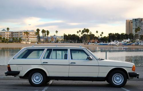 1984 mercedes 300td turbo diesel wagon only 187k miles, gorgeous car in ca