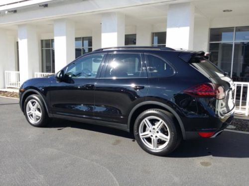 2012 porsche cayenne v6. number one selling suv on the market. priced to sell !