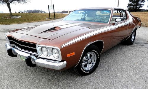 1974 plymouth road runner  looks/runs good and fast