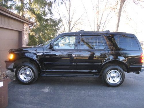 1998 ford expedition eddie bauer  all black edition. great condition