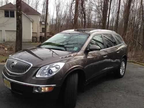 2010 enclave cxl loaded, very clean 1 owner - no accidents