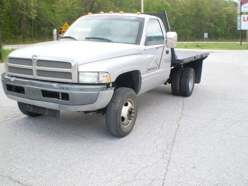 1997 dodge 3500 ram dually with flatbed