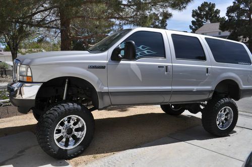 2002 lifted ford excursion xlt sport utility 4-door 6.8l