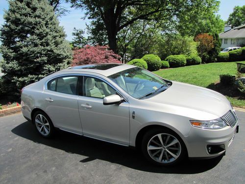2009 lincoln mks awd  -  w/ ultimate package and extended waranty only 26k miles