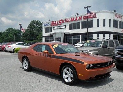 Orange one owner warranty sportscar clean autocheck automatic keyless ignition