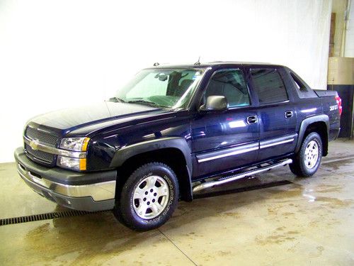 2004 chevrolet avalanche 1500 4x4 5.3l gas dark blue loaded nice! only 57k miles