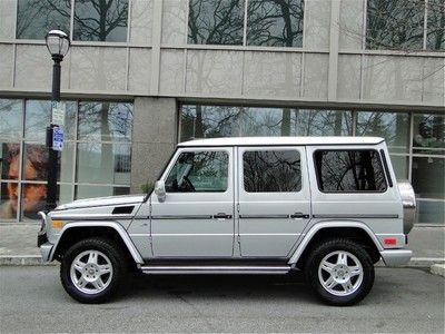 2003 mercedes benz g500 clean carfax certified ! low miles! fresh service !
