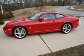 2005 jaguar xkr 2d coupe with supercharged engine and great options.
