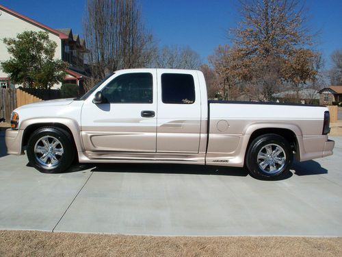 2003 gmc sierra 1500 slt only 63000 miles with heated leather seats
