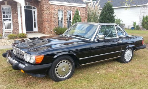 1989 mercedes benz 560 sl convertible, rare triple black, 2 tops, nice condition