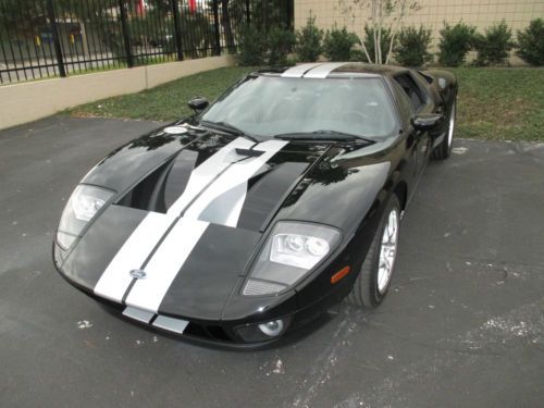 2005 ford gt all 4 options - only 1,078 miles - rare black