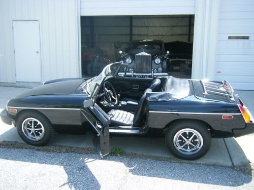 1974 1/2 (rubber bumper) mg mgb black 2-door convertible