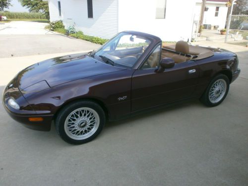 Convertible 1995 mazda miata mx-5 medition with bbs factory wheels 5-speed a/c