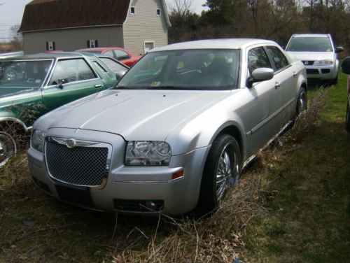 2007 chrysler 300 touring for parts only no title