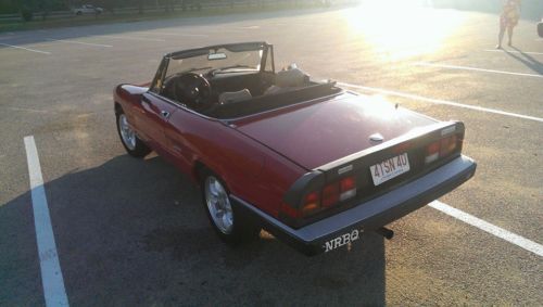 Alfa spider graduate, red, convertible, 4 cylinders, 2.0 fuel injected