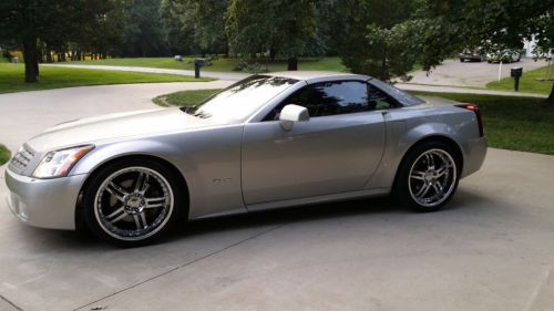 2006 cadillac xlr base convertible 2-door 4.6l only 34,851 miles 20 inch wheels