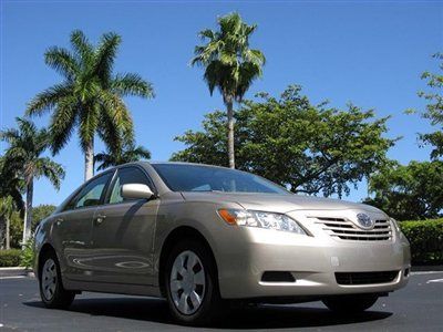 2007 toyota camry le-only 18,801 orig miles-florida car-one owner-no reserve