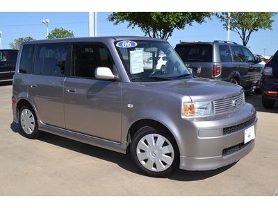 09 scion xb, 1-owner, only 84k miles, excelelnt auto check score, pioneer sound!