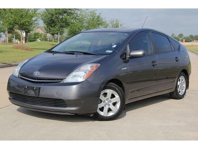 2006 toyota prius hybrid,backup camera,clean tx title,1 owner,3 months warranty