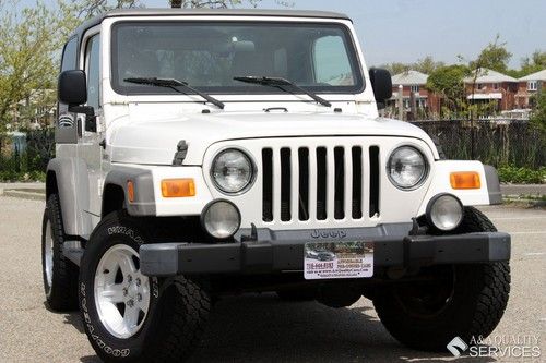 2006 jeep wrangler sport 4wd hard top manual a/c rear seat white clean