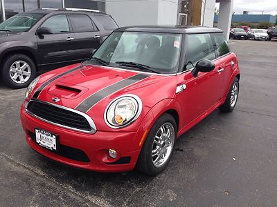 1 owner local trade extra clean low miles 2 sets of wheels painted mini finders!