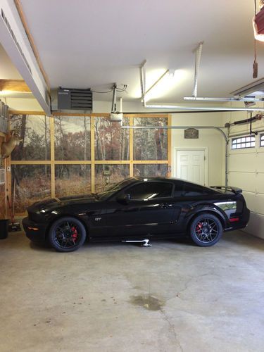 2006 ford mustang gt coupe 2-door 4.6l black 5 speed clean florida car