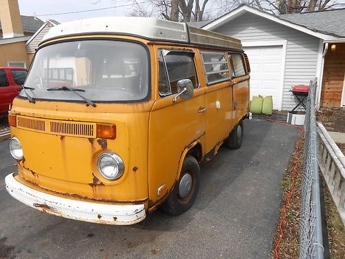 1976 vw campmobile with 106k  interior good shape needs body&amp; paint repair