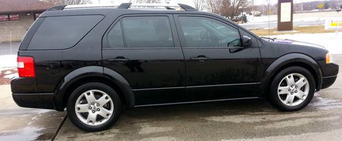 2005 ford freestyle limited awd 113k absolutely beautiful &amp; well maintained suv