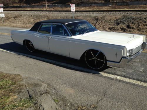 1967 lincoln continental suicide doors lowered on 24&#039;&#039; wheels custom impala