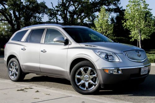 Like new only 62k miles 2008 buick enclave cxl htd leather dual sunroof 1 owner