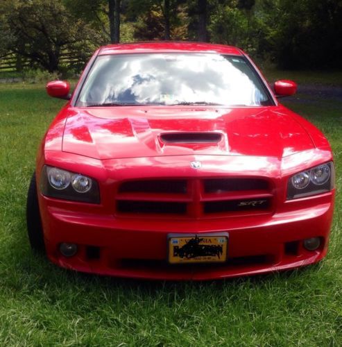 Dodge charger srt8 6,1 hemi 2007 red 73,000 miles great condition inside and out