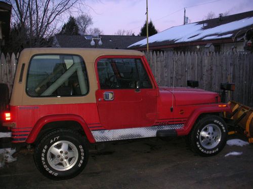1990 jeep wrangler islander sport utility 2-door 4.2l
