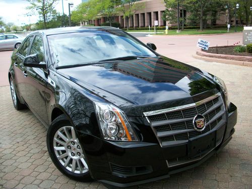 2012 cadillac cts base sedan  3.0l,no reserve,awd,clear title,panoramic roof