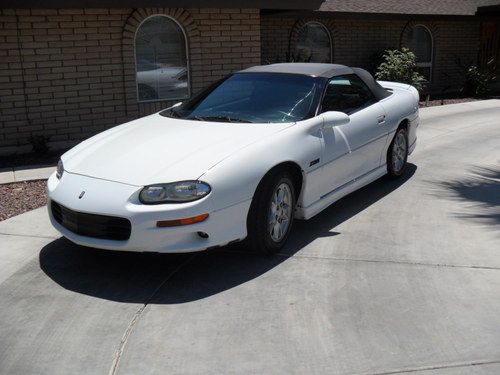 Beautiful '02 camaro z28 convertible, only 85k miles and brand new top