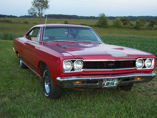 1968 plymouth gtx 440 4-speed dana rear red on red driver
